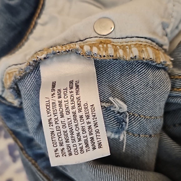 Wild Fable High Rise Flare Jeans, Size 2 - Picture 5 of 5